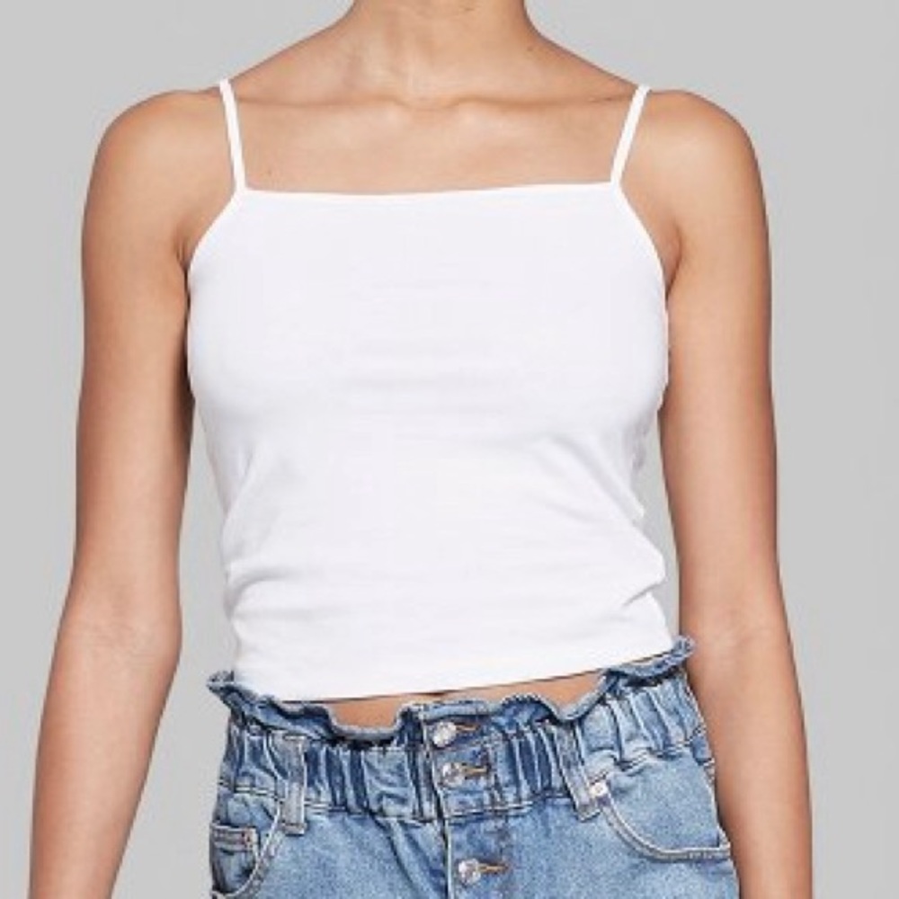 Cute white tank top!